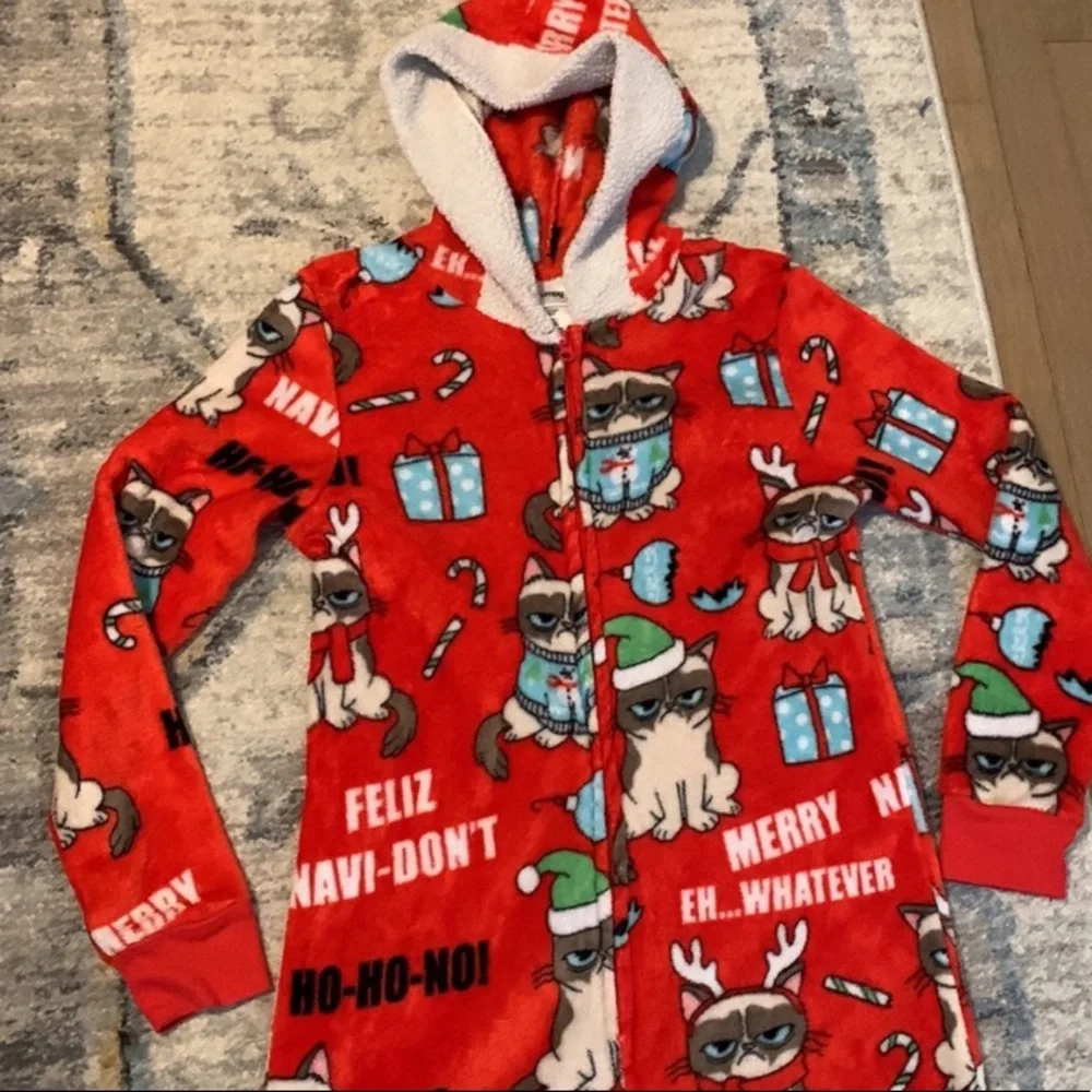 Grumpy Cat Hooded Lounge Union Suit Pajama Christmas Matching Family Pajamas - Picture 5 of 12